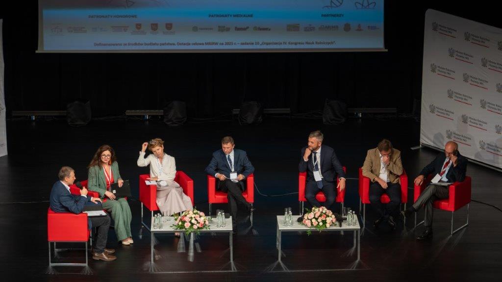 IV Kongres Nauk Rolniczych w Puławach – uczestnicy podczas panelu dyskusyjnego