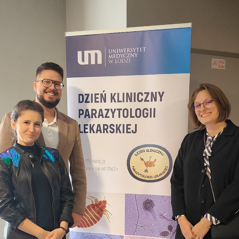 lek. wet. Magdalena Nowak oraz lek. wet. Aleksandra Maj i dr n. med. Dawid Jańczak
